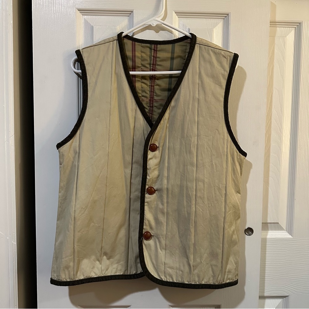Reversible quilted vest